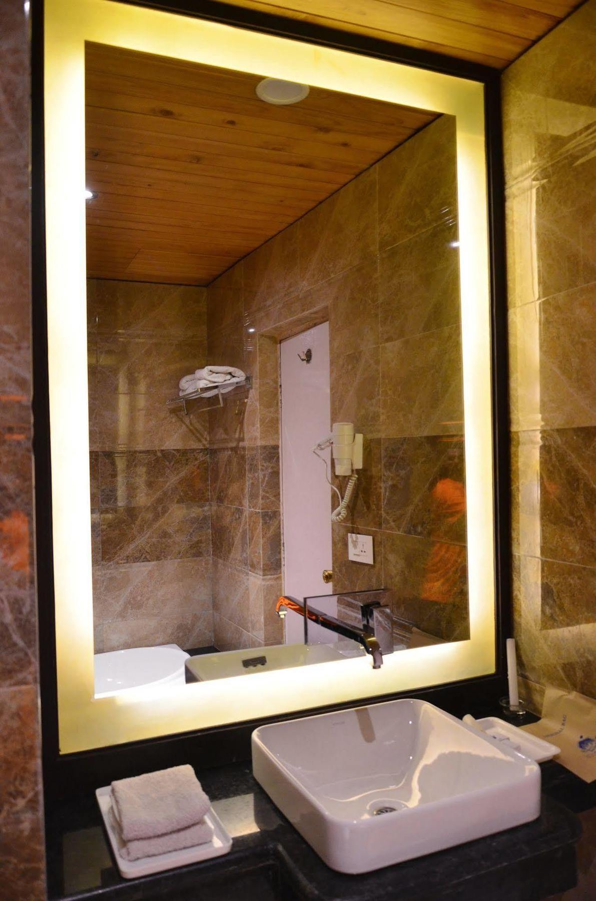Hotel Manali Heights Extérieur photo