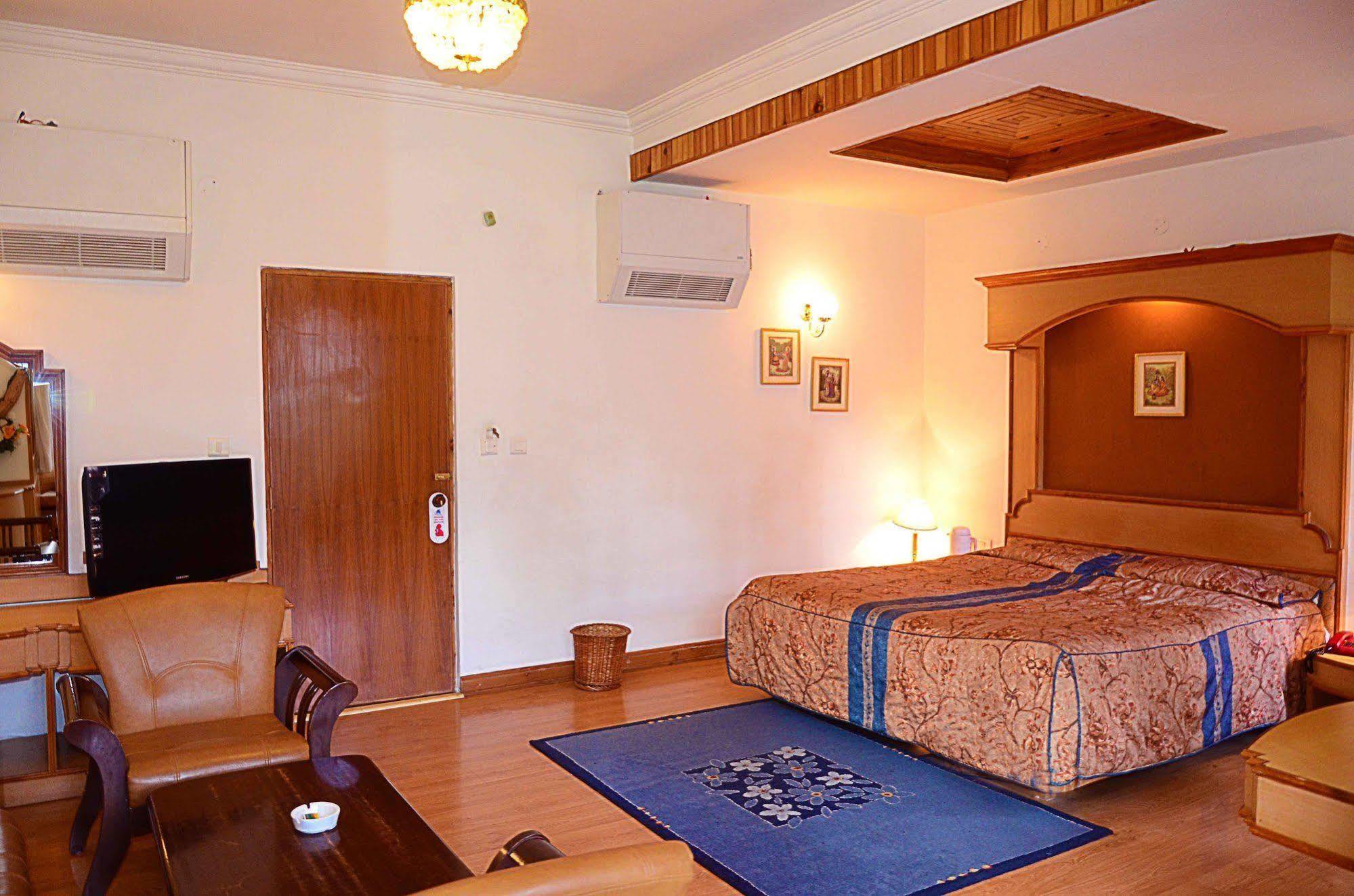 Hotel Manali Heights Extérieur photo